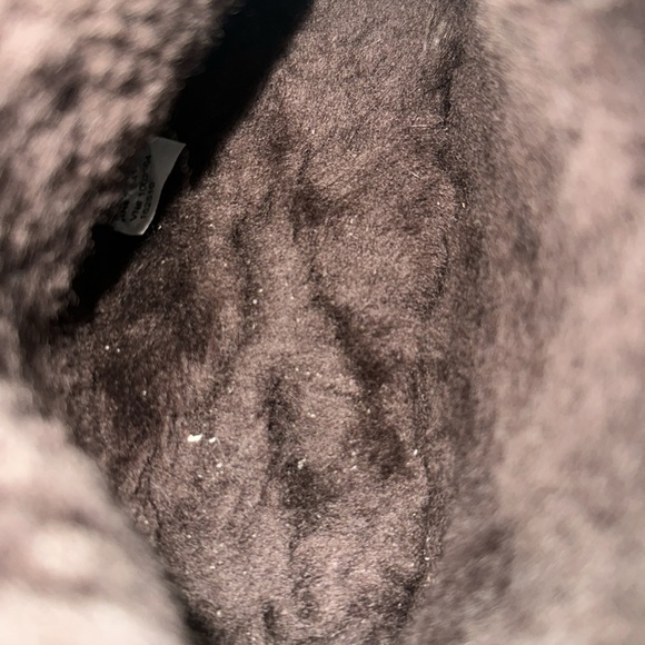 L.L. Bean Men’s Wicked Good Brown Slippers - Picture 13 of 14